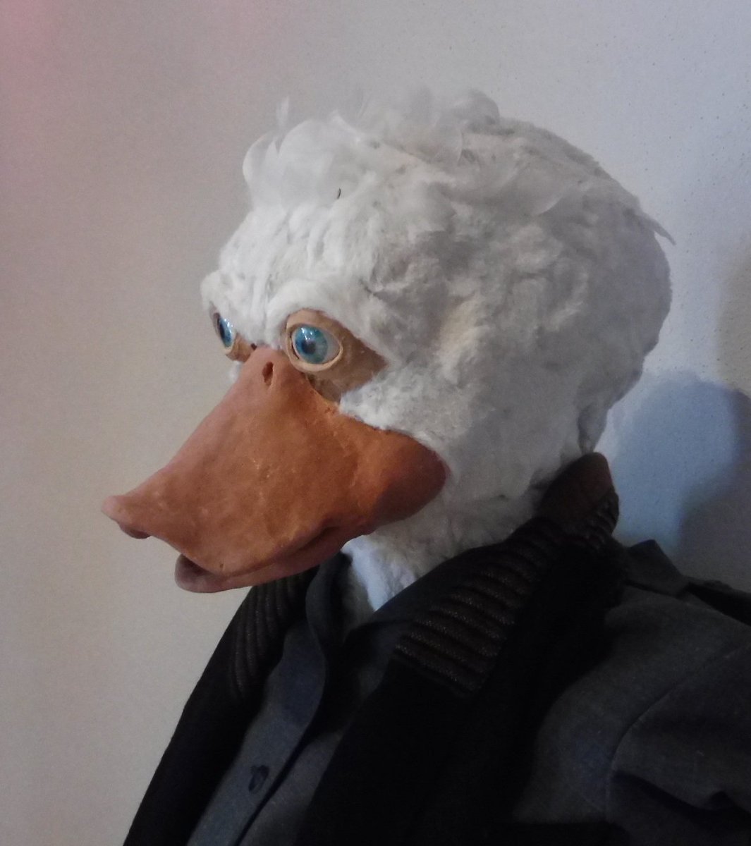 alice_creation's tweet photo. Prop replica life size Work in progress Howard the duck @howardduck86  @imhowatrd @Vinyl1Solution @ComicsBookBe @SpaTownComics @ComicFigurines @Retromovie1 @Hank1271 @VintageToysuk @toys_vintage @hitrewind80s @The80sArcade @MarveliciousToy @DCComics https://t.co/ENC7bufVSw