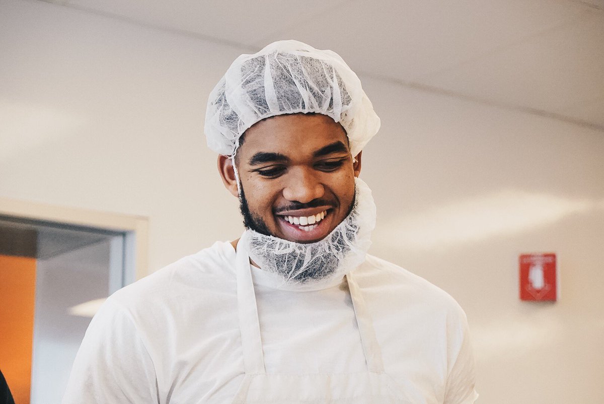Timberwolves's tweet image. Celebrating Coach’s first day by volunteering at The Cookie Cart 🍪