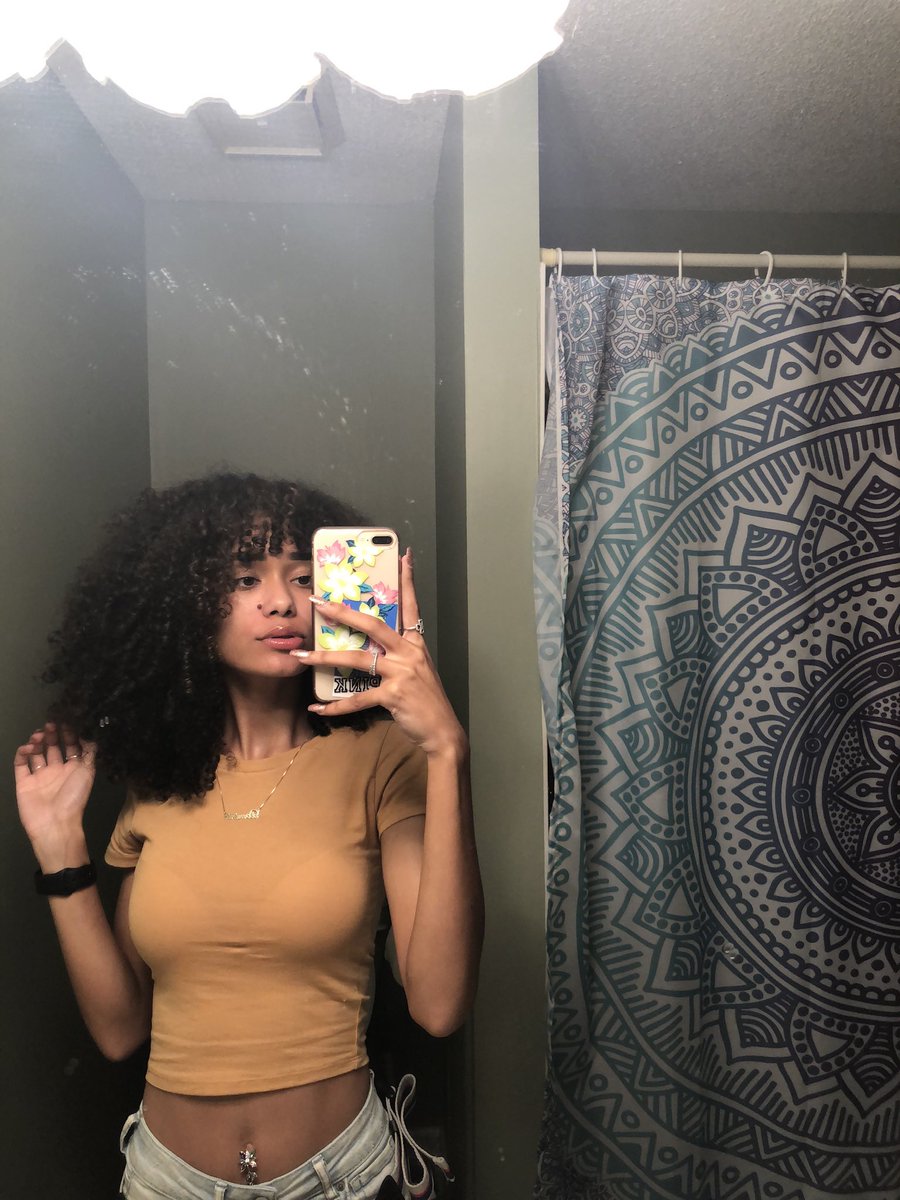 akatropical's tweet photo. @DevaCurl @edenbodyworks @mixedchicks Y’all need to make me brand ambassadors like seriously ❤️ Look at my curls 🤩❤️ https://t.co/Mbpl8keNrH