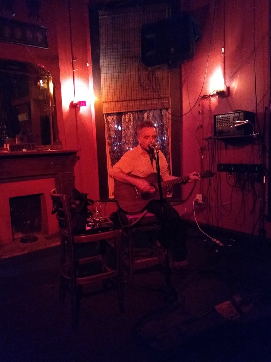 <a href="/michaelfracasso/">Michael Fracasso</a> starting his set <a href="/circlebarnola/">Circle Bar</a> w/ #Loretta #TownesVanZandt  #Austin #NOLA