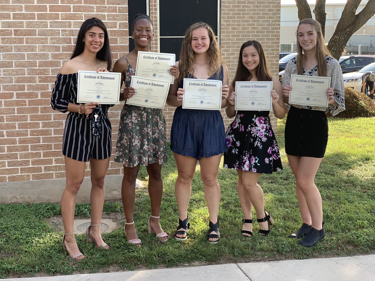 ladybuffssoccer's tweet photo. TASCO Academic All-State recognition and TASCO All-Star State Team recognition! Hard work in our program and hard work in the classroom is a recipe for fun and success!! #NoLuckJustHardWork #GoBuffs #iLoveMyTeam https://t.co/DNTMd7tgF2
