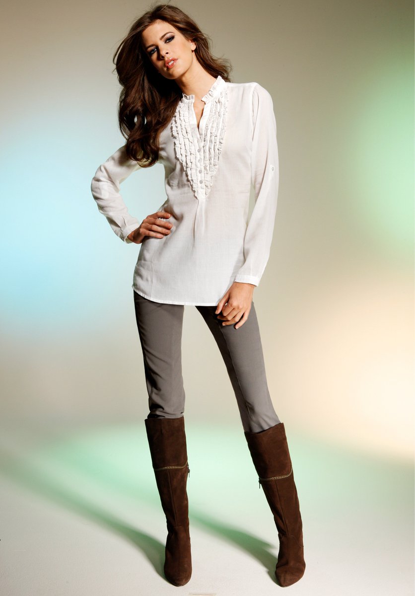 deadcon8's tweet image. #ChloePrindham is One of The UK&apos;s Best of The Best Supermodels of #SelectModels. Although In My Eyes NYC Brunette Model Stunner @trinity_blades Would Also Make Stylish Brand Outfits Like These Look All Kinds of Excellent!!!