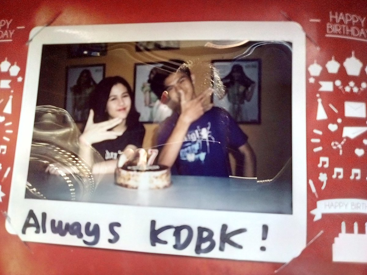 S_Prasetia's tweet photo. @Kyla_JKT48 Hatur thank you, meski kaki pegel parah, tapi semua itu hilang setelah kita berjumpa. 😄

Insya Allah pendak deui ngke Juli nya Cha 😉

#KDBK
#Hisikil17th https://t.co/SFkg6Of8fj