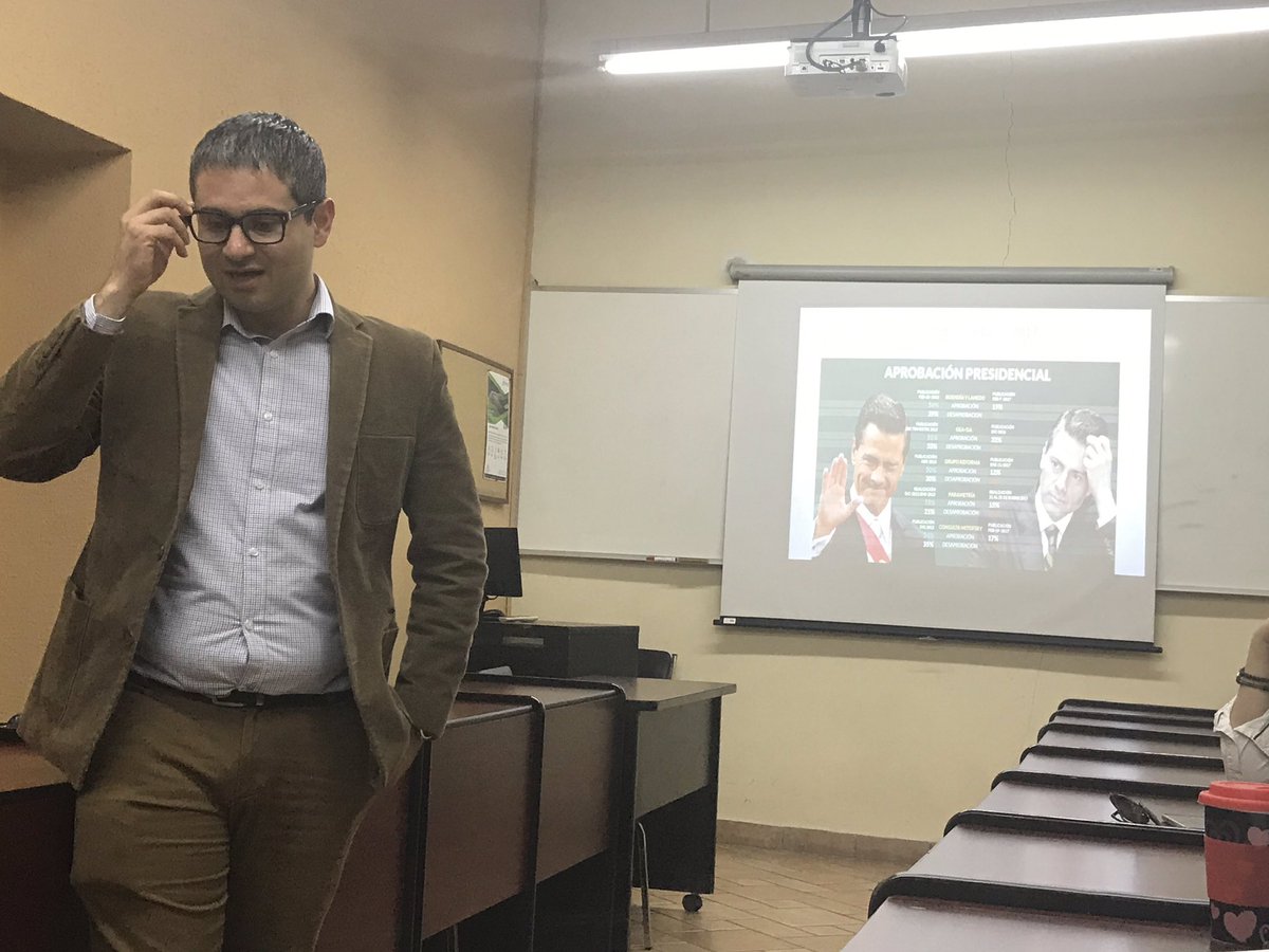 WendyAvilesR's tweet photo. Muy buena información del Dr. Daniel de la Garza Montemayor @uanl sobre las redes sociales y su potencial democratizador y la participación política de los jóvenes en el Seminario sobre #DemocraciaDigital organizado por #CEGAP en @ColSonora @victorspena https://t.co/gL9to0Pefs