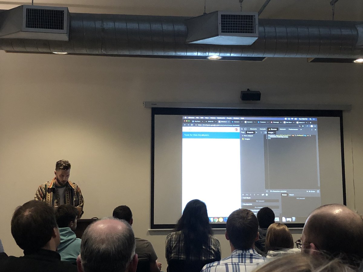 elseloop's tweet photo. Some of the Chrome DevTools tips @kaycebasques is showing off are getting literal gasps from the room. https://t.co/IUKVwnzrzb