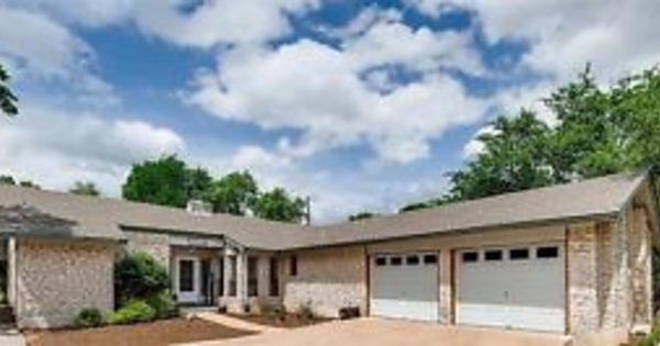 JanDaumRealtor's tweet photo. Gorgeous Ranch Style home with all the best upgrades! https://t.co/Y8OOhg6scJ https://t.co/hwUKlFaScI