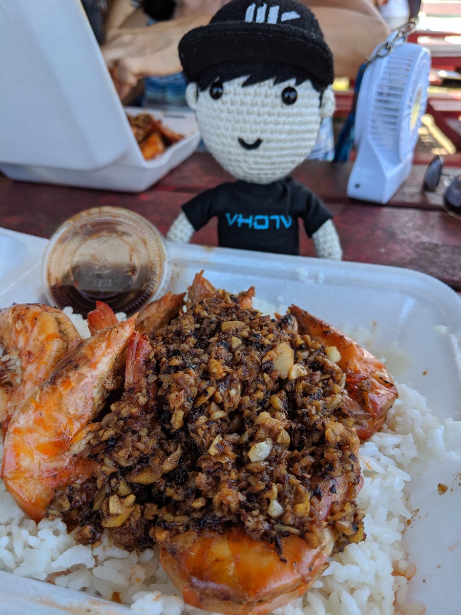 VH07V's tweet image. Lil' Ed did some damage to his No. 1 Butter Garlic Scampi (Shoyu Spicy Sauce) Plate from #Romys, but the #kanakattack hit him pretty hard after. See below for how bad. 😴😂 Like his Hat or Tee? #findYOURaloha online at a7oha.com! #AlohaRevolution 🙃🤙🏼 #kahukushrimp