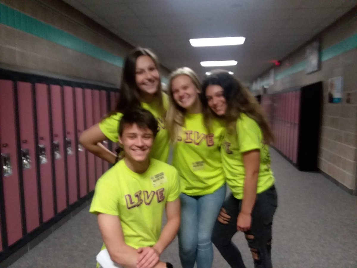 PLHSLIVE's tweet photo. Awesome time today presenting to 8th graders at HOMS/TOMS about transitioning to high school. Thanks for having us! https://t.co/d0BgsnMp77