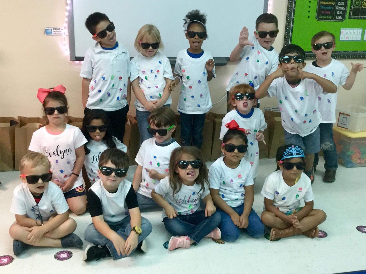 AshSorv's tweet photo. @LampasasKWE PreK is ready for summer! We had such a blast this year and learned a ton 💙 #LeadKWE #PreKRocks #SuperDuperCoolKidShades #LittleBadgers https://t.co/WEYdAMZepc