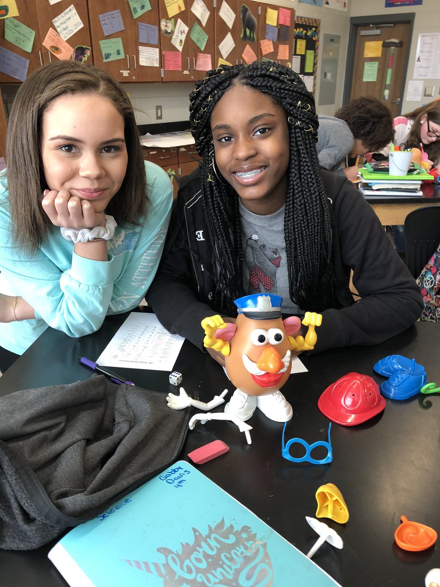 mrsboggess's tweet photo. More #Genetics, this time with Potato Heads! Thanks Ms. Peacock! #teacherBFFs #DominantandRecessive #YearinReview #WhyITeachLMMS #affectheculture @AikenPublicSch @affectheculture @LMMSRocks https://t.co/Bf25rJ3niD