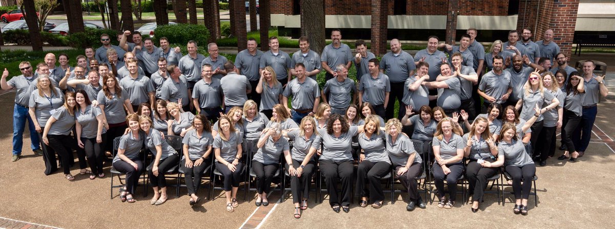 After three years &amp; we still can’t get them to act right🤪 - but they are one heck of a group of bankers! Thank you Senior Class for a great ride! #BGSB19