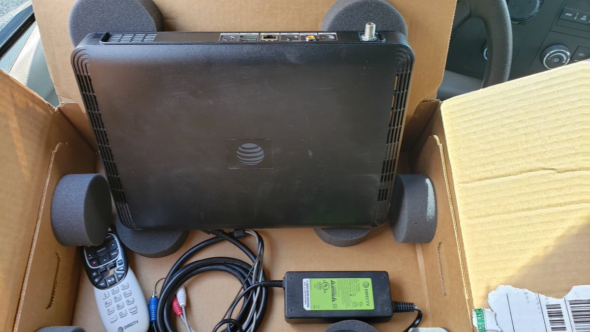 GregLilly477's tweet photo. Hey @DIRECTV @DIRECTVService @ATT I have been a Directv customer since 1995 but had to discontiue service because of the continuing price increases. If only you would treat long-term customers the same as new subcribers. My equipment is on the way back. Bye old friend.... https://t.co/3YwxlWzxR4
