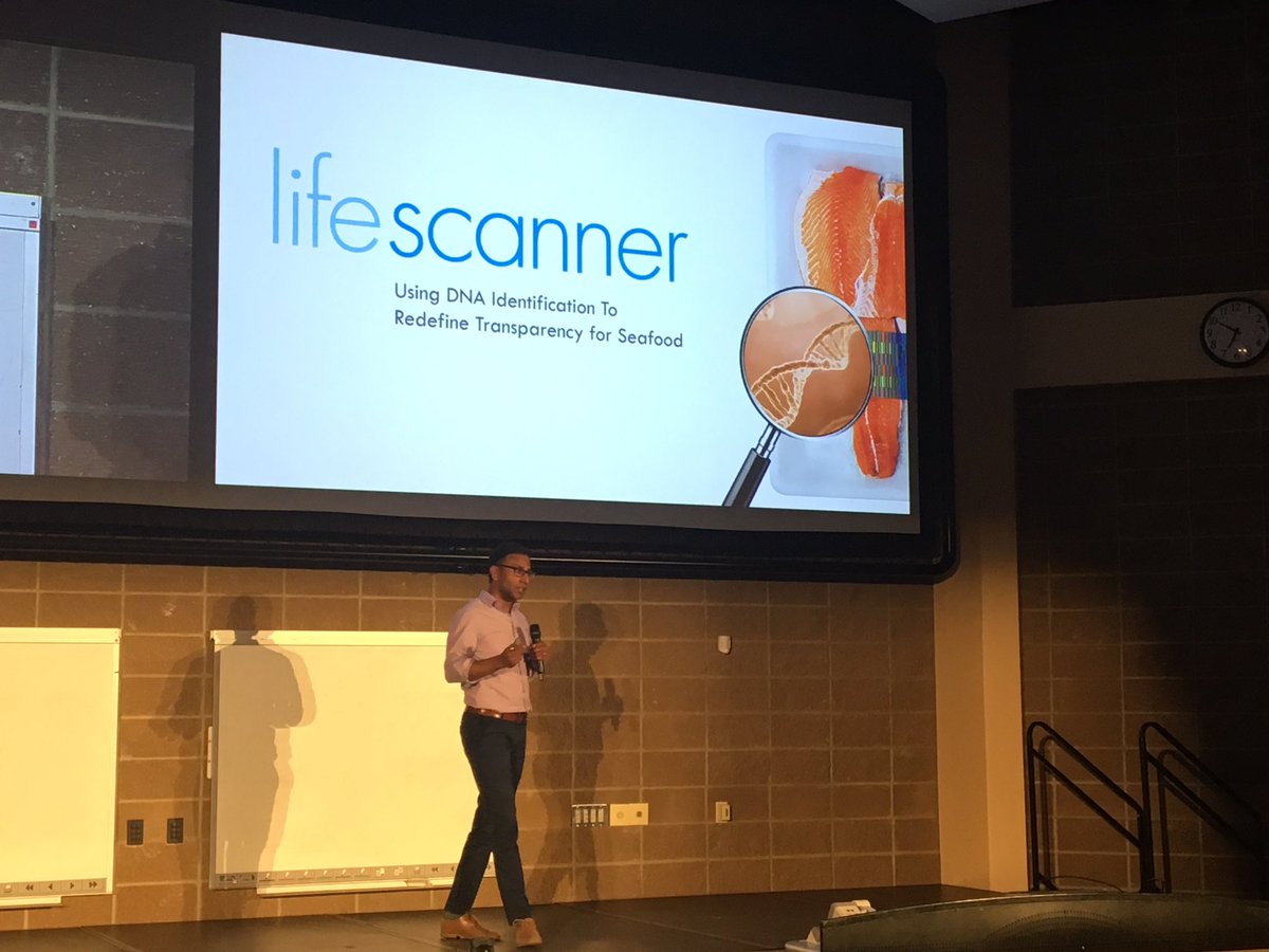 LifeScanner pitch at #CreatedAtGuelph 2019 competition - presenter by Sujeevan (@DNAdiversity)