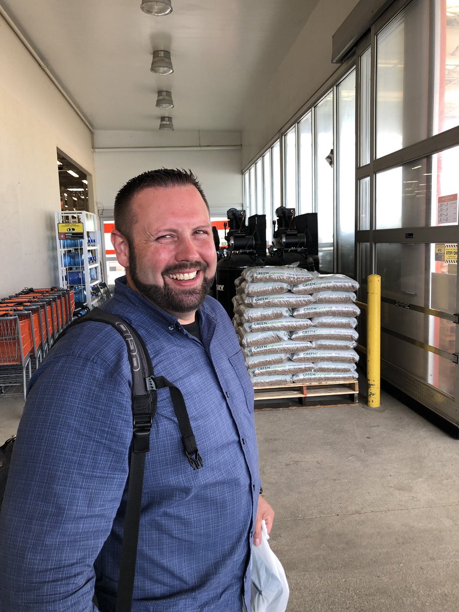 Tamy58961391's tweet photo. I cannot brag enough about this guy right here💥He was completely on top of watching the weather and getting everything ready to keep us safe for a possible tornado that was coming our way. It missed us thank goodness but just wanted to give a shout out to our store manager!!! https://t.co/k1UTqP0AXX