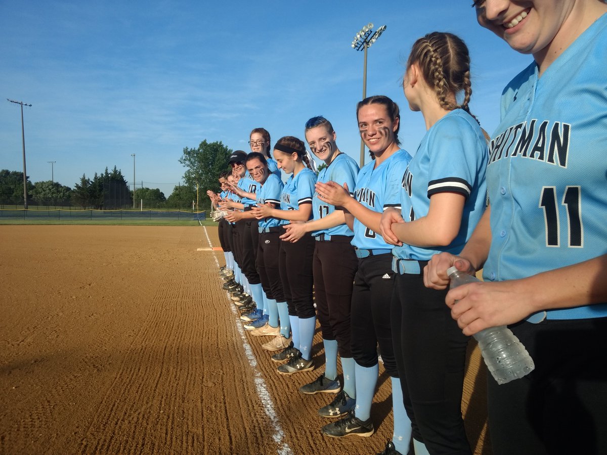 WhitmanSoftball's tweet photo. Let's go Vikes!!!!!!! @WWHSAthletics https://t.co/NIEbtHUwFU