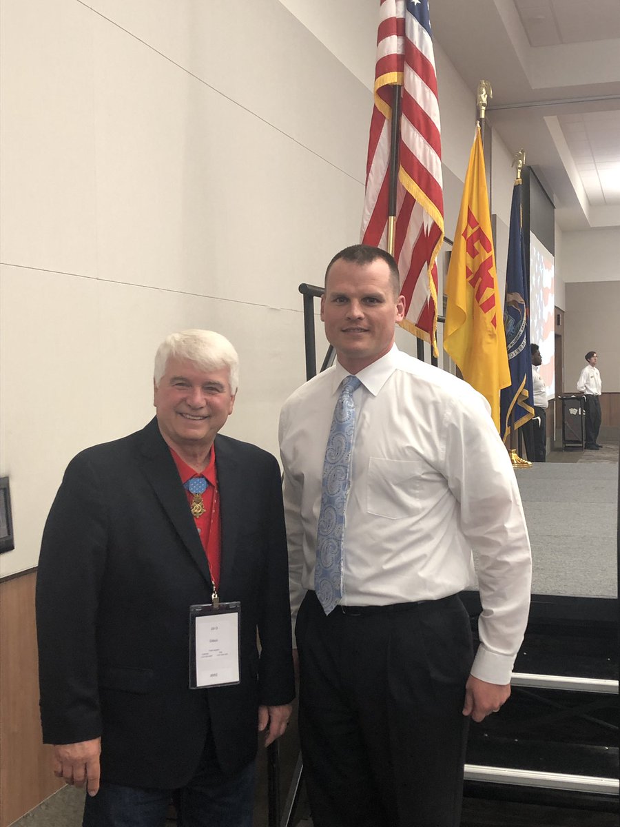 Betterwrench's tweet photo. What an honor to meet @USArmy #MedalofHonor recipient James McCloughan at the Mid-Michigan #HonorFlight reception at @FerrisState. https://t.co/OKlxetkV6D