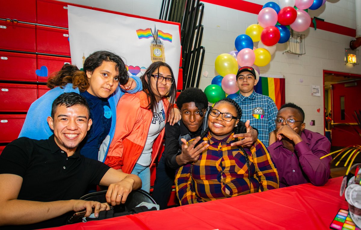 ChiPubSchools's tweet photo. The Chicago GSA Prom was hosted @PMAFirebirds this year! 🎉 Check out our students and staff having a blast at the celebration. 💃🕺 https://t.co/HrehloTr0Q