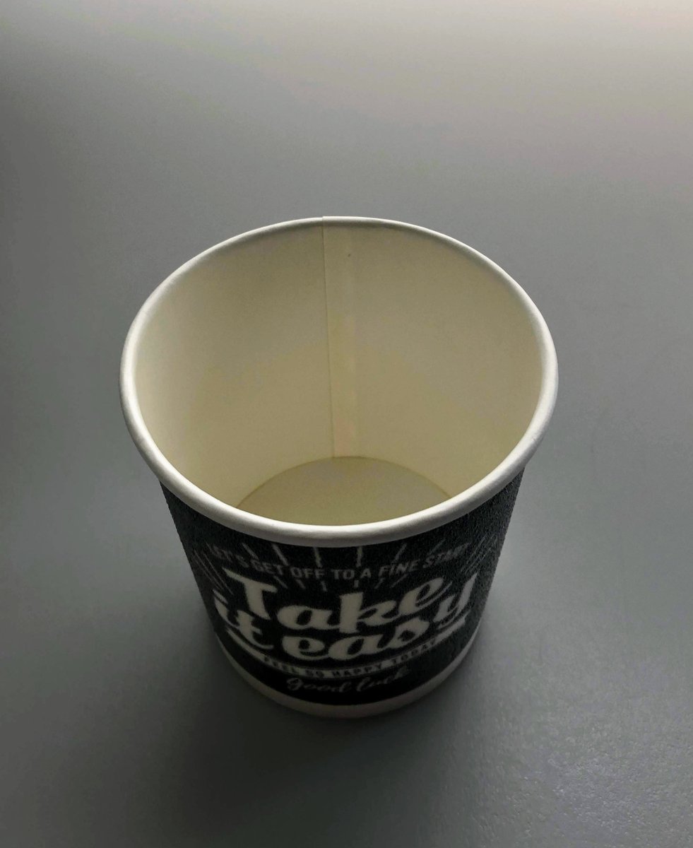 Cando キャンドゥ On Twitter お弁当と一緒に温かいスープはいかが キャンドゥ 100均 モノトーン 行楽消耗品 スープカップ みそ汁 ランチパック 仕切り付き 電子レンジ本体のみ可 抗菌シート 銀イオン ロゴ 白黒 ランチ 弁当 行楽 ピクニック Https