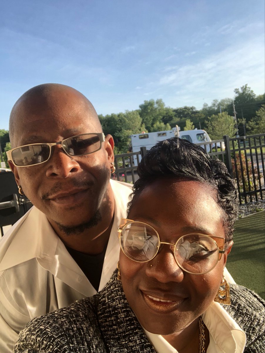 mrs1diva's tweet photo. Celebrating 28 years of marriage. https://t.co/g5xbp1ed70