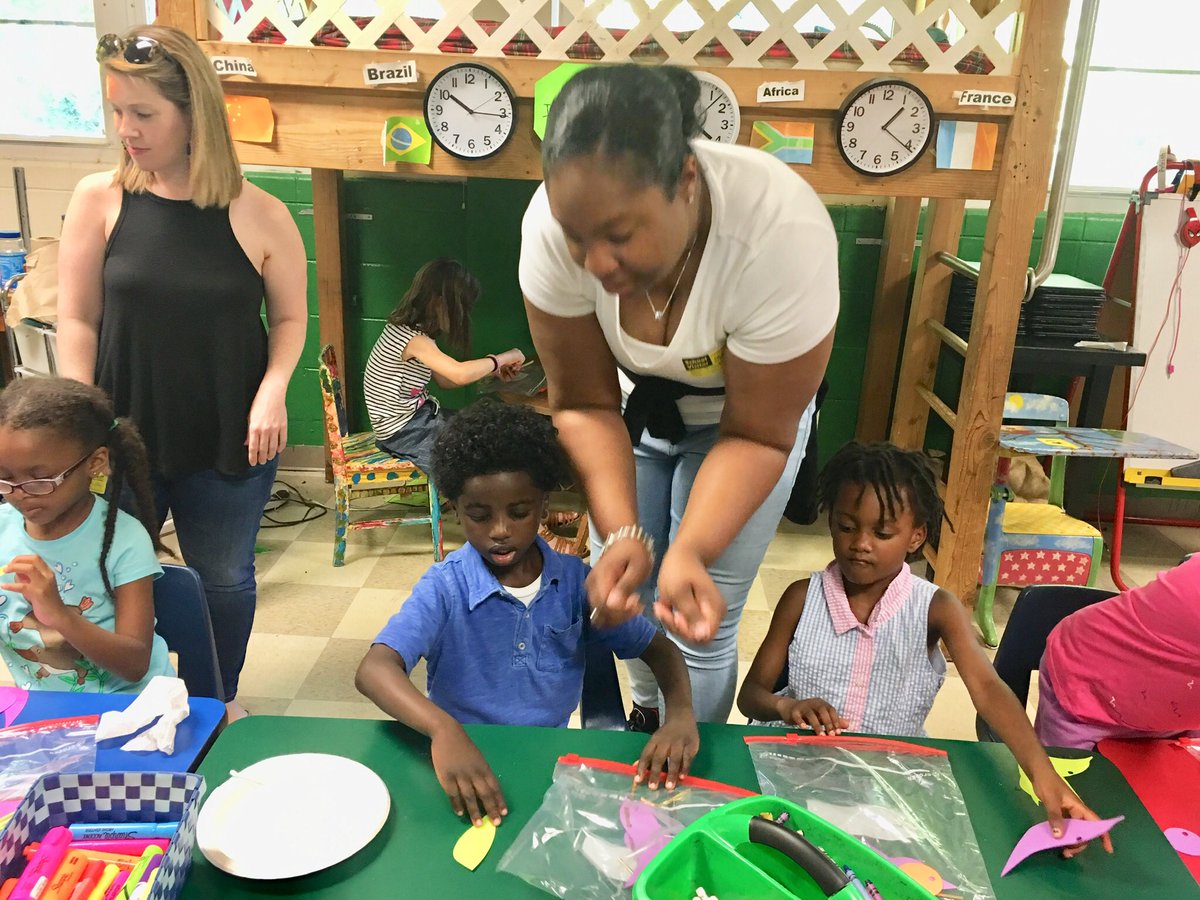 Caringplace3's tweet photo. More highlights from International Travelers. @EmilyBoatright @pointsbyPortee @APS_SmithAP @ptyut1999 @APS_SarahSmith https://t.co/czvqS8UK3g