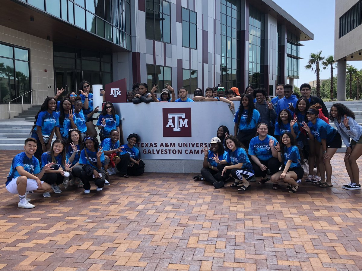 James Bowie HS AVID tweet media