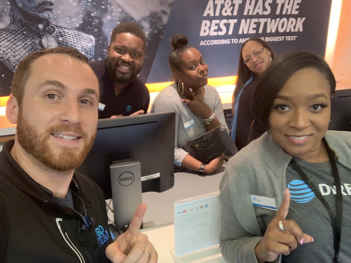 ProTechAndrew's tweet photo. Orlando and the Homewood crew are holding it down on the protection front. Crushing %protected and moving the needle in bundle mix. These ladies are leading by example. #attprotech @NiloYepez_GLM @joe_boxer44 @TomMonahan10 #connectedandprotected @ProTechCalle @CR_ProTech https://t.co/bmcsRoaW9y