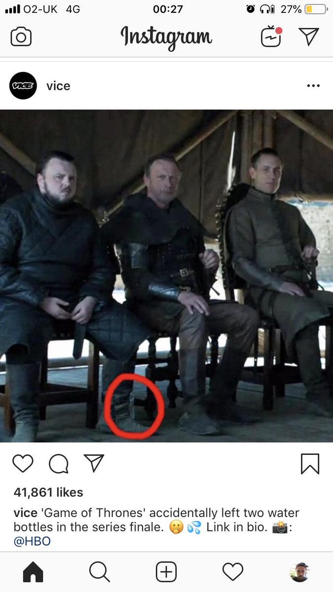 Robread1993's tweet image. So glad I haven’t wasted hours, upon hours of my life watching game of thrones, everything I’ve read about it is horrendous. Plus the attached picture says everything you need to know about the series, in my opinion.