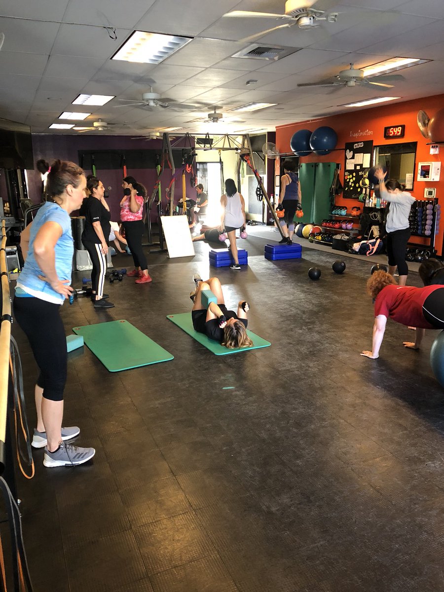 SWEATFitnessCtr's tweet photo. Shoots from Monday with Michele.π· Sign up for #GutsandButts, tomorrow at 5:00am with #CoachRodger! #RISEandSWEAT
π§
π
#Stockton #california #fitness #twitter #stocktonca #stocktoncalifornia #fitfam #exercise #gymmotivation #booty #abs #workout #FitnessGoals https://t.co/0ExDX39WO4