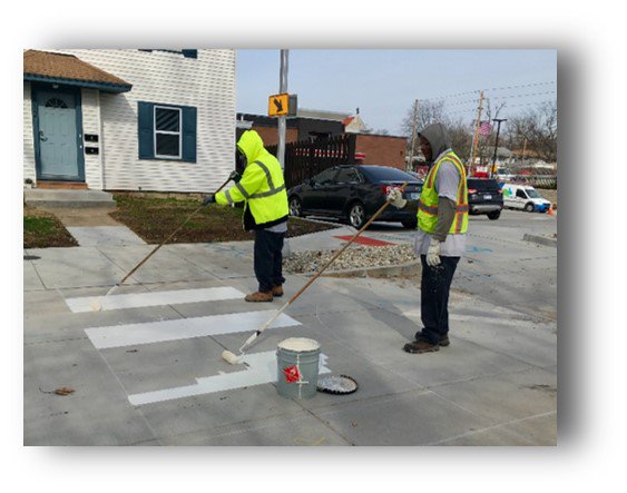 KansasCity's tweet photo. As we make it through the winter and pothole season, we reflect on how thankful we are for the 120 members in our maintenance division who keep our city moving. They used 20,500 tons of salt this winter and have patched over 55,000 potholes. #NationalPublicWorksWeek #NPWW https://t.co/puc8CoxLqK