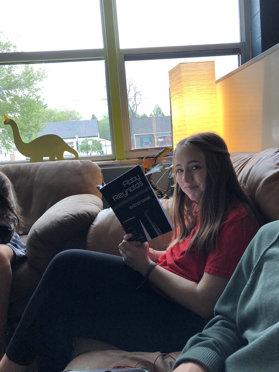 EmpoweredLit's tweet image. The big day arrived! Abby’s book in now in print. There is a list of peers waiting to read it. I’m so proud to be part of Abby’s journey, of all student journeys. #studentproposal #toganine @STEM_Saratoga @kmkaye @edUcation_frwd @kramerkathy @SaraBesserer