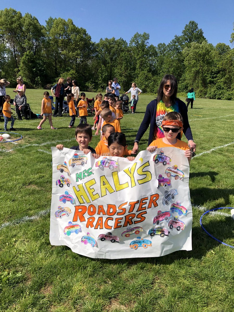Coach_Counihan's tweet photo. We had a great Kindergarten Field Day! Very proud of all of our students! Thank you to all of the parents and teachers for your support!! @WOSnews #WOS_PE https://t.co/RgNn0eovCs