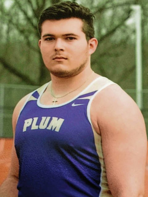 TribLiveHSSN's tweet photo. A-K Valley high school athletes of the week: Logan Parker and Kelli Galbraith #WPIAL #TribHSSN @plum_ad @DeerLakesAth https://t.co/HUO4gd1Ga8 https://t.co/0SRg8k8gq9