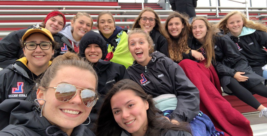 lakeseagles_GS's tweet photo. The Varsity soccer team went out to watch the Sectional Semi-final games. Soccer season never ends, and the positive attitude never changes! ⚽️🦅 https://t.co/9p4ttsXkQy