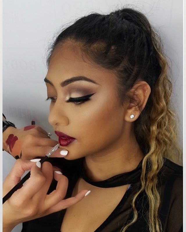 BodyProBeauty's tweet photo. With the right attitude anything is possible 💯 
Call and reserve your spot today. New summer Pro MUA class starts June 2019. 💋 Only a few spots left!!! .
.
.
#MUA #Makeupartist #makeup #beauty #certified #makeuplover #fashionmakeup #instamua #lashes … https://t.co/BjJOJB5WF6 https://t.co/AOXslnznWB