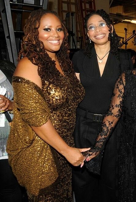 HAPPY BIRTHDAY RACHELLE FERRELL!!!!     
