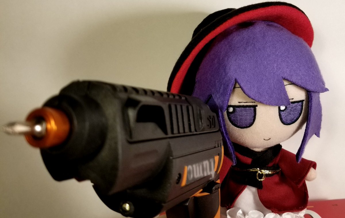 Touhou Fumo Gun - Hon Wallpaper