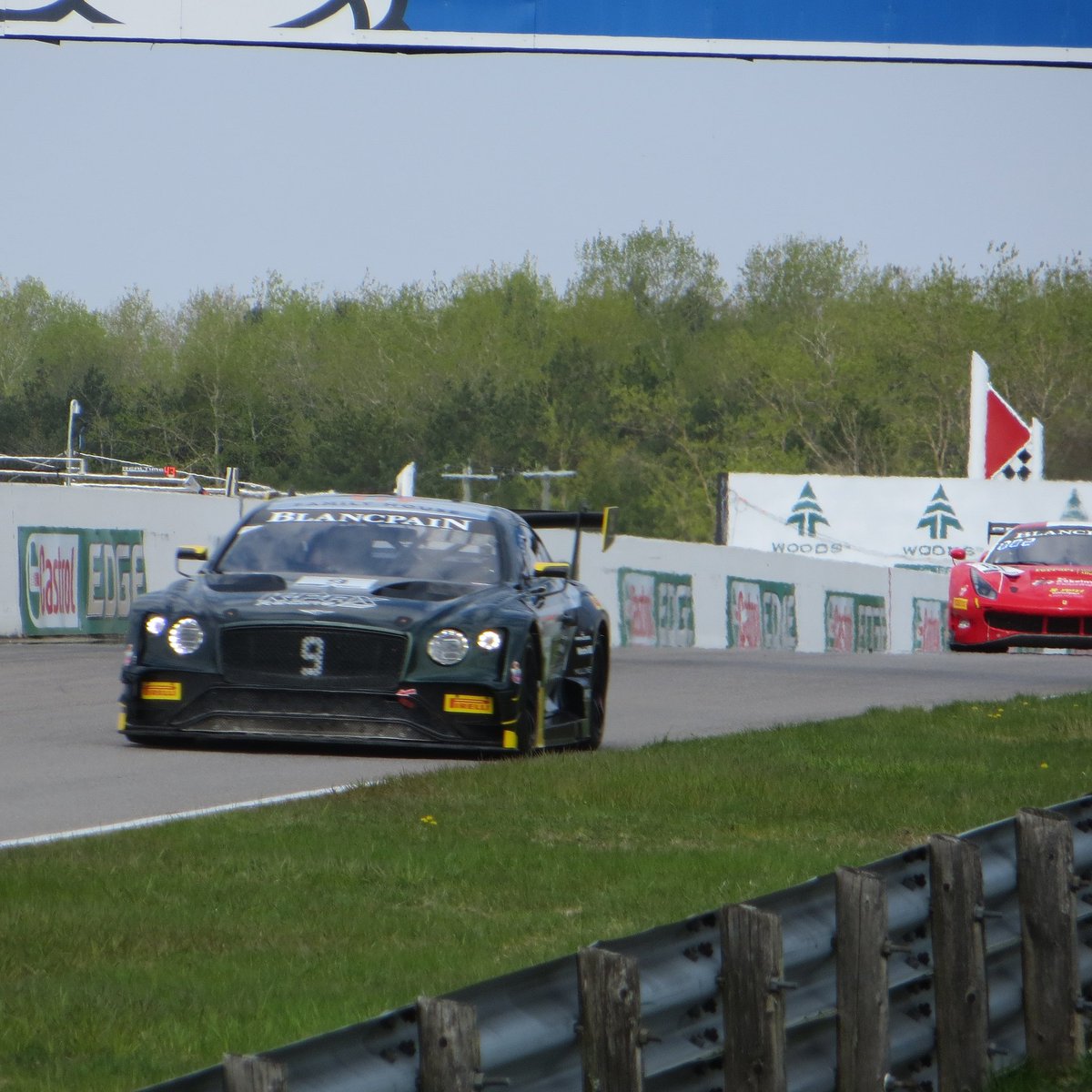 Scanman73's tweet photo. Blancpain GT World Challenge America Race at CTMP
#ctmp #racing #ctmplife #blancpaingtseries #blancpaingt #blancpaingtworldchallenge #bentleyracing #bentley #andysoucek #alvaroparente #kpaxracing #bentleycontinental #bentleycontinentalgt3 #mosport #victoriadayspeedfest #vds2019 https://t.co/cKJcUs8tTh