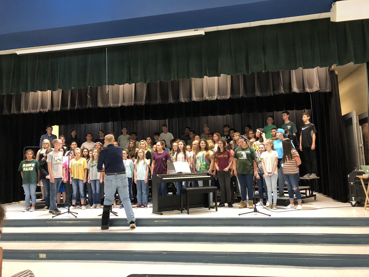 MVMS mixed choir kicking things off right with Rock, Roll, and Remember! Big thanks to Mr Perry Dean for stepping in and Leveling Up! <a href="/DavissonDustin/">Dustin Davisson</a> @cperkinsMVMS <a href="/mvhawkchoir/">Lynn Cruz</a>