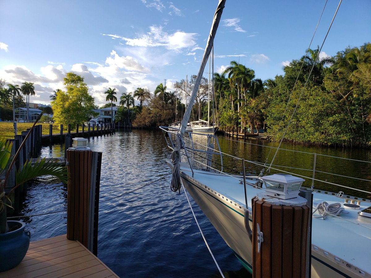 Hey <a href="/TMobile/">T-Mobile</a>  I got my Spatula today!  Today's BBQ = chicken &amp; Fresh Fish. Thanks <a href="/JohnLegere/">John Legere</a> for creating an awesome company! #TMobileTuesdays #BBQ #FortLauderdale  #customerservice
