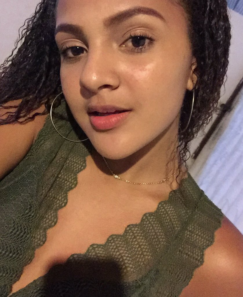 stp_kayy's tweet photo. don’t touch me baby 😬 https://t.co/HpAzW8v4Ir