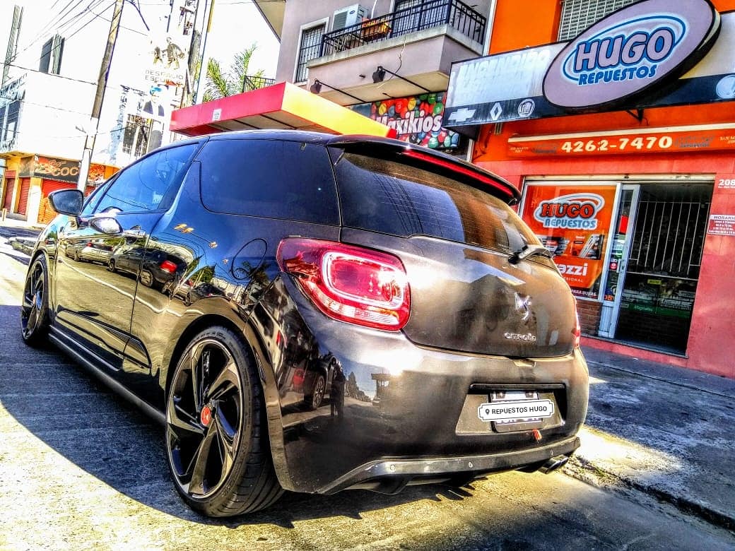 hugo_repuestos's tweet photo. Hoy nos visitó un super citroeen DS3
.
.
.
📲1125642222 WhatsApp 🇦🇷
#maravillasdelmundo #lanús
#citroends3 #autosespeciales #ventaderepuestos #autos
#clasicos #casaderepuestos
#intacar #instagood #ds3
#HugoRepuestosLanus @ Hugo Repuestos Lanús https://t.co/At6KJtHSre