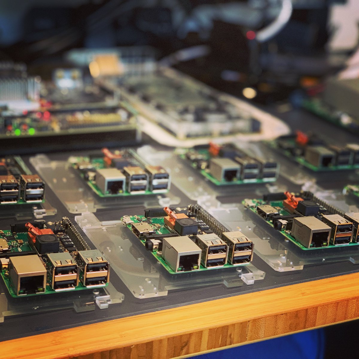 davidjlongo's tweet image. Liquid Cooled Raspberry Pi 3B+ Cluster Playground in the making #clustercomputing #raspberrypi #bioinformatics