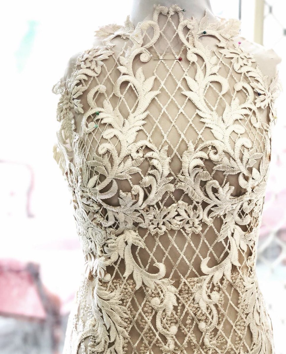 I love stunning detail & lace placement #lace #laceweddingdress #wedding #weddingdress #WeddingDressDreams #weddingdressshopping #weddingdayinspiration #weddinginspo #bride #bride2020 #couturefashion #couturebytess #couturefashionweek #engaged #imengaged