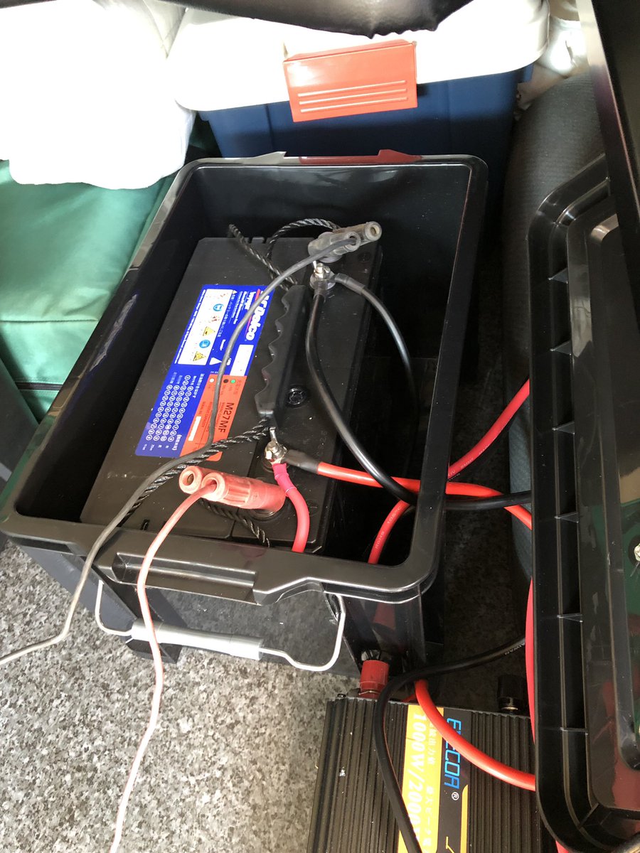 サブバッテリー