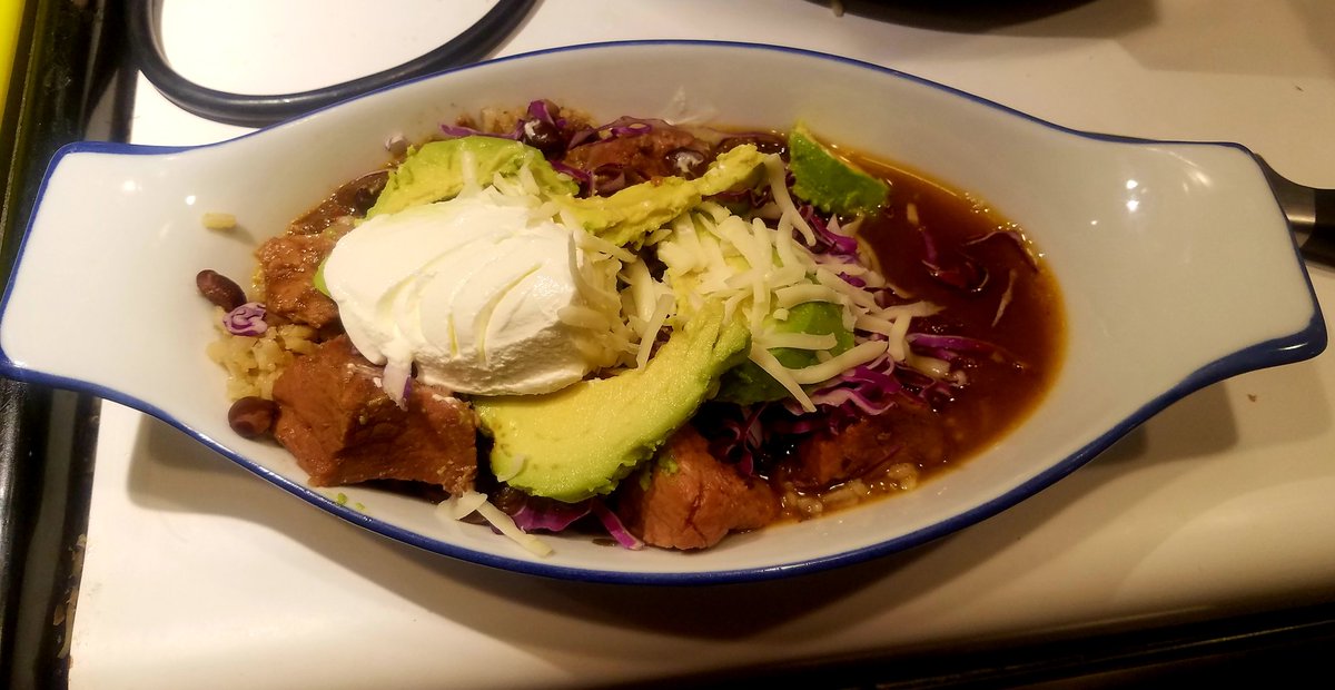 KateBergen's tweet image. Slow cooker Colorado Chili! So good! Had to throw a little Monterey jack cheese on it since I'm on vacation 😇😇😇. @PlateJoy