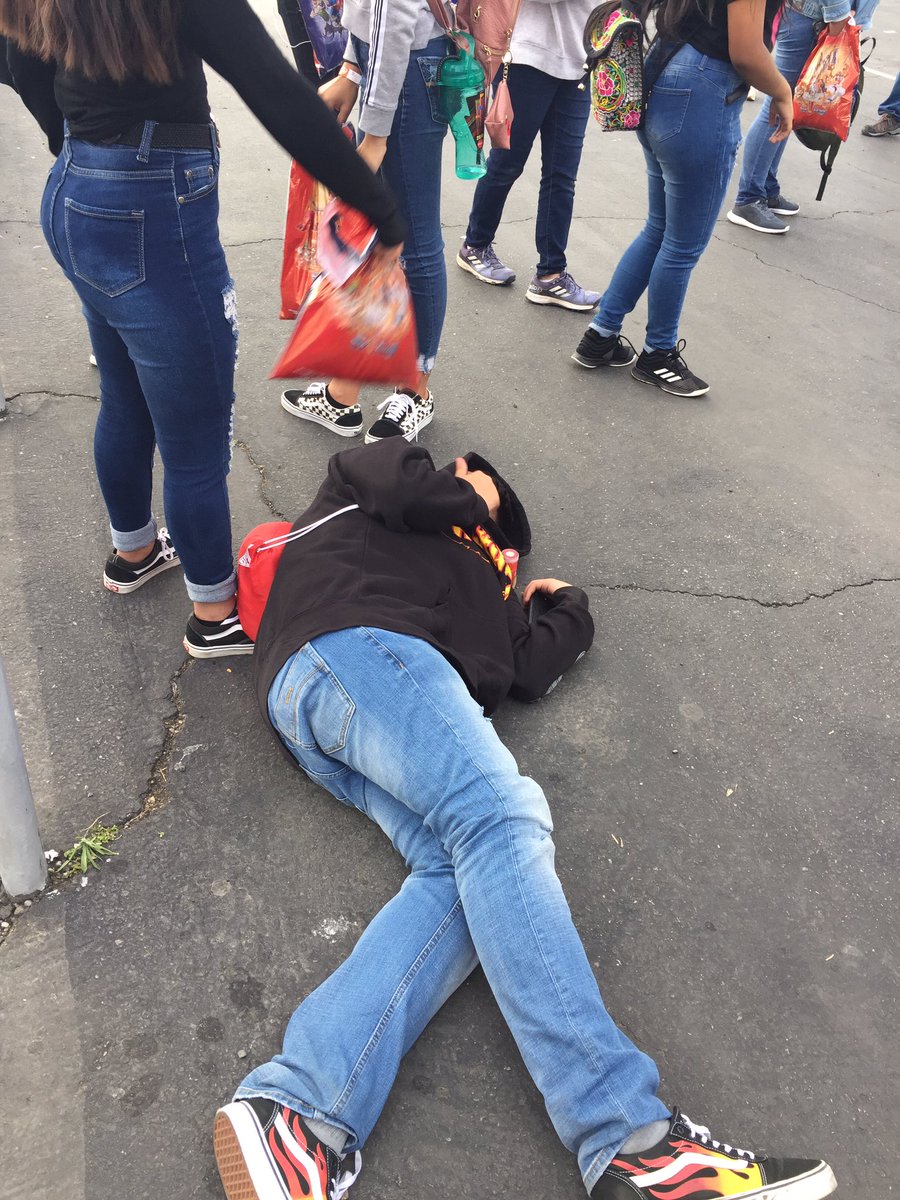 trojanvp2016's tweet photo. @RJHTrojans long but fun day for our 8th graders #Classof2019 https://t.co/PxcFWibtIZ