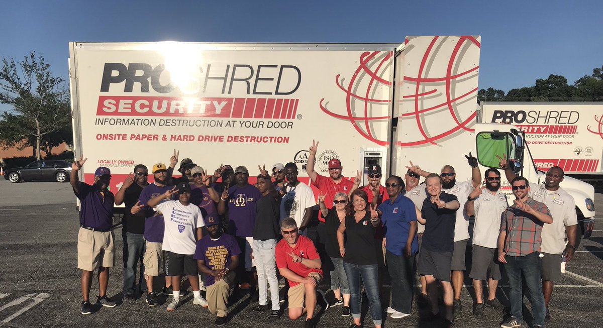 TanyaRiveraOn2's tweet photo. Good. People. You can’t do life without them. Thankful for #ProShred #OmegaPsiPhi & my @WFMY family. https://t.co/EDySDzzbku
