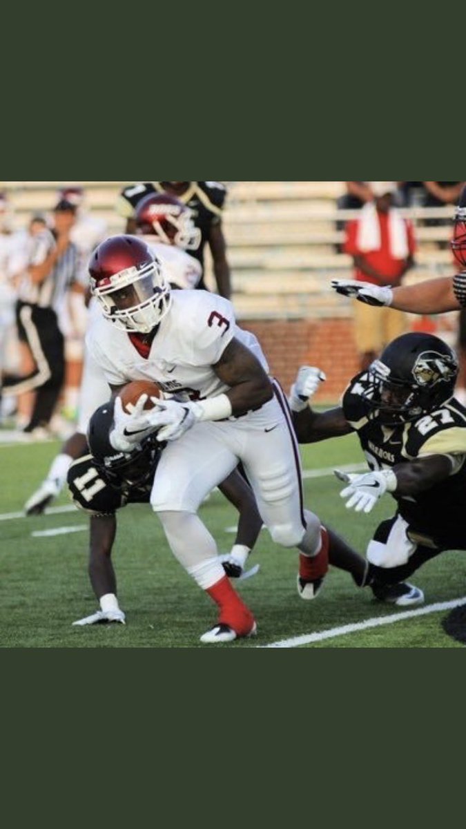 _TheRealJmoney's tweet photo. Blessed to receive an offer from Holmes CC @HolmesFootball1 https://t.co/cm6oQBZpSP