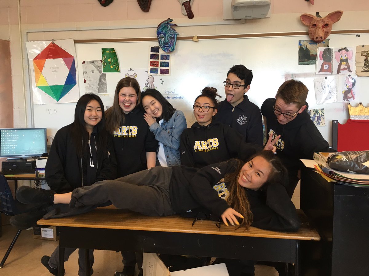 Congratulations to our new 2019/2020 exec team! President: Casslie, Sr.Vp: Aaron, Jr.Vp: Alexander, Secretary: Nanako, Treasurer: Beatrice, CommRep: Ryann, and Performing Arts Rep: Renee! We know you'll do an amazing job!