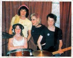 SumPunkWhoCares's tweet photo. #FatalMicrobes (1978-1979) was an English #punk band whose guitarist and whose lead singer were respectively son & daughter of #PoisonGirls vocalist #ViSubversa. They released 1 EP & a split LP with their mother's legendary band. Donna later joined #HoneyBane on #Crass Records. https://t.co/V1fhZW0dFR